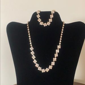 Beautiful necklace and bracelet set